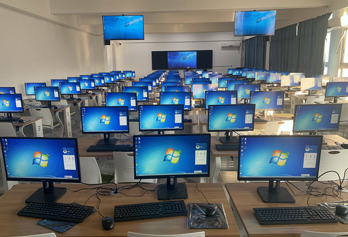 辽宁科技大学继续教育学院升级后计算机机房